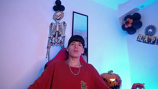 Anhonymus  online show from 10/29/25, 03:38