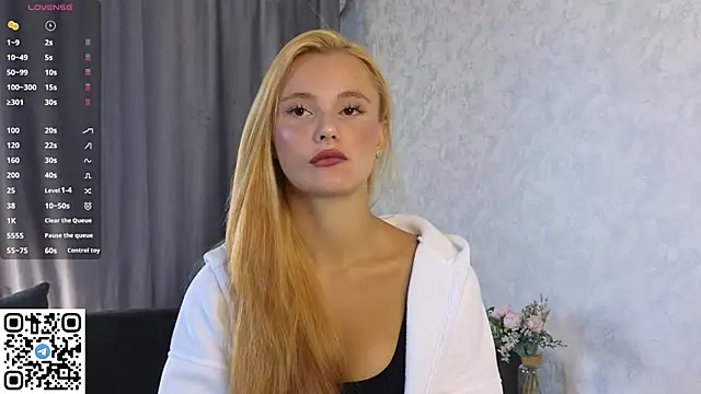 Snapshot of NaughtySeraphine chatting on 09/16/25, 06:25 NaughtySeraphine online show from 09/16/25, 06:25