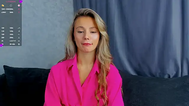 Snapshot of NaughtySeraphine chatting on 11/09/25, 06:06 NaughtySeraphine online show from 11/09/25, 06:06