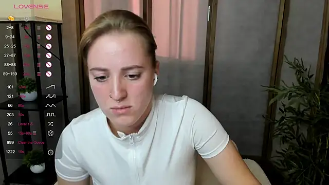 Alice Cire online show from 10/20/25, 09:43