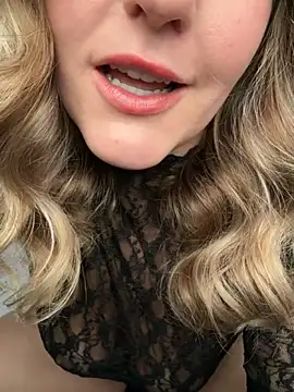 Snapshot of miss_pixie69X chatting on 11/09/25, 11:47 miss pixie69X online show from 11/09/25, 11:47