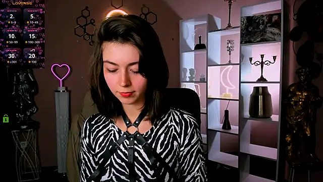 kitniss dreamy online show from 11/16/25, 08:46