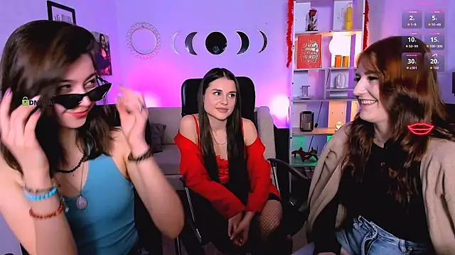 kitniss dreamy online show from 04/14/26, 07:19