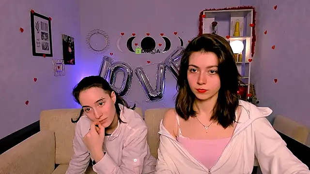 kitniss dreamy online show from 02/14/26, 08:20