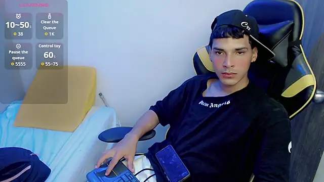 Snapshot of yankees_ chatting on 09/10/25, 03:49 yankees online show from 09/10/25, 03:49