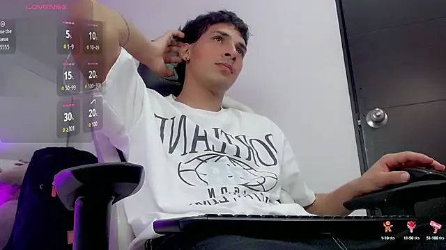 Snapshot of yankees_ chatting on 09/26/25, 04:41 yankees online show from 09/26/25, 04:41