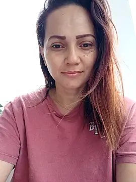 Snapshot of Amanda39 chatting on 12/20/25, 01:58 Amanda39 online show from 12/20/25, 01:58