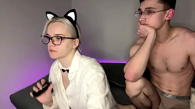 bawdycouplee online show from 11/12/25, 01:26