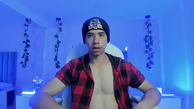 Muscle Scott online show from 11/01/25, 12:21