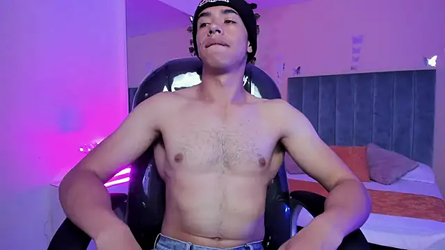 Muscle Scott online show from 11/24/25, 12:49