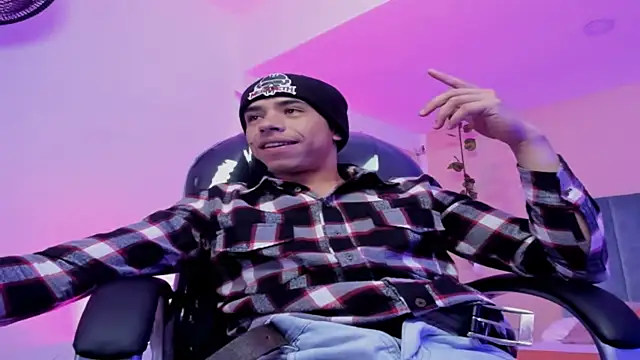 Muscle Scott online show from 11/26/25, 12:49