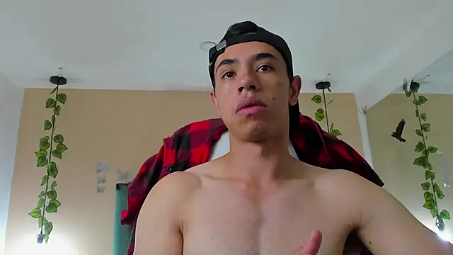 Muscle Scott online show from 10/11/25, 12:17