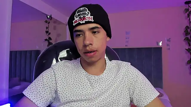 Muscle Scott online show from 11/21/25, 12:59