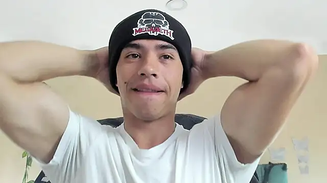 Muscle Scott online show from 10/06/25, 12:17