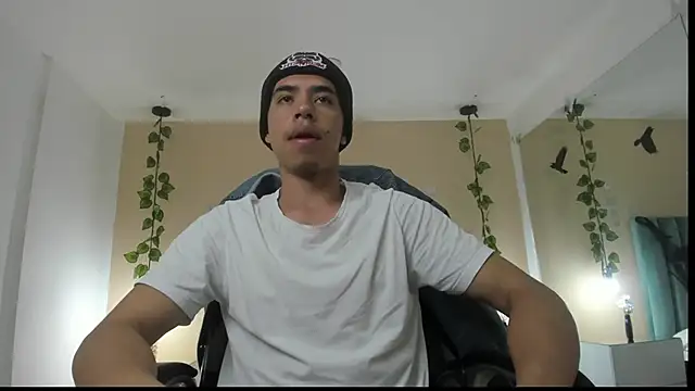 Muscle Scott online show from 10/28/25, 12:26