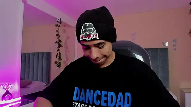 Muscle Scott online show from 11/16/25, 01:38