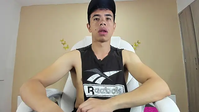 Muscle Scott online show from 10/12/25, 12:17