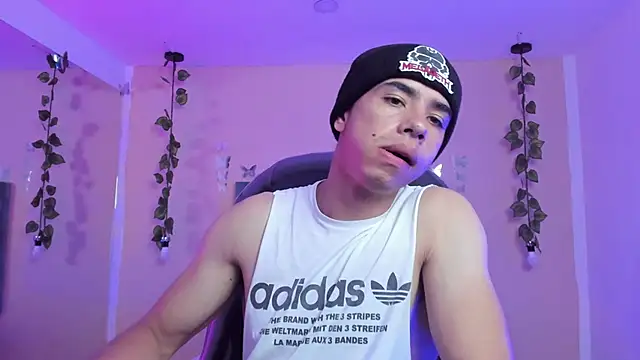 Muscle Scott online show from 11/19/25, 12:49