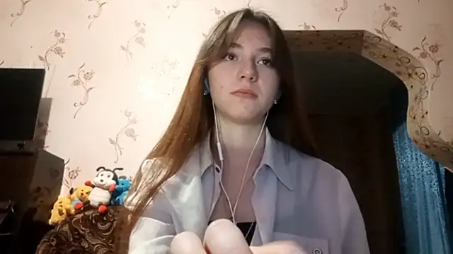 Sophiecuttie online show from 09/27/25, 03:07