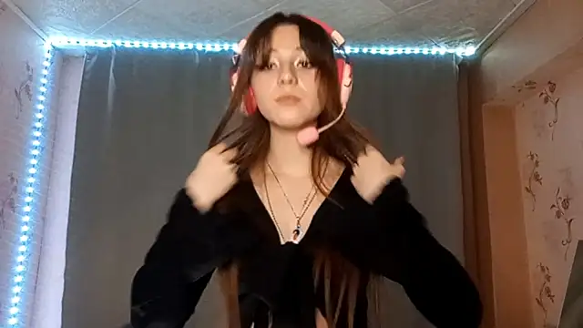 Sophiecuttie online show from 10/10/25, 04:30