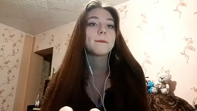 Sophiecuttie online show from 09/28/25, 02:13