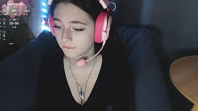 Sophiecuttie online show from 10/25/25, 03:34