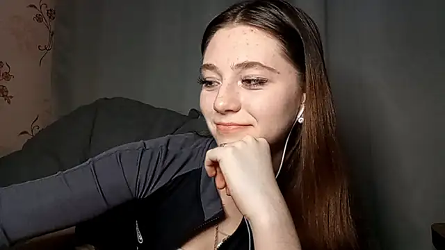 Sophiecuttie online show from 10/09/25, 03:34