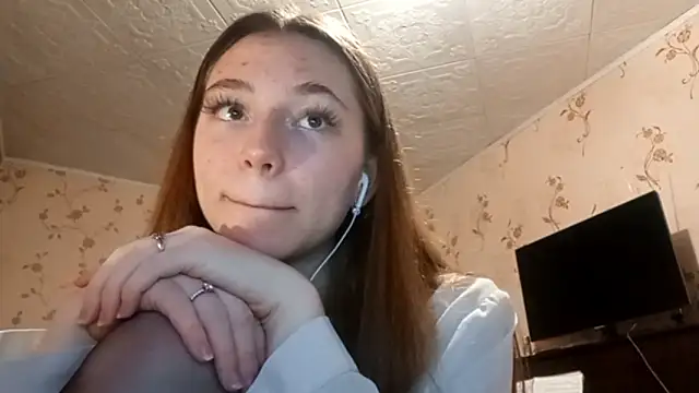 Sophiecuttie online show from 09/10/25, 04:28