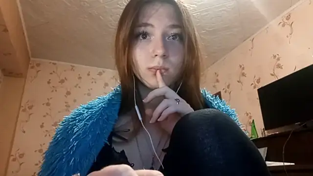 Sophiecuttie online show from 09/11/25, 03:23