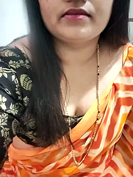 Snapshot of Bangalore-Seema chatting on 09/11/25, 05:18 Bangalore-Seema online show from 09/11/25, 05:18