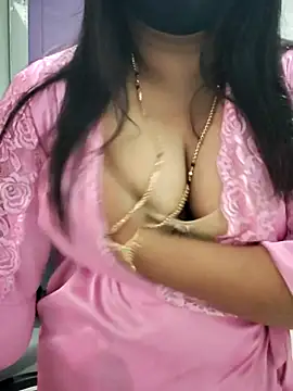 Snapshot of Bangalore-Seema chatting on 09/23/25, 09:27 Bangalore-Seema online show from 09/23/25, 09:27