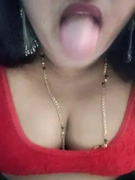 Snapshot of Bangalore-Seema chatting on 10/09/25, 10:49 Bangalore-Seema online show from 10/09/25, 10:49