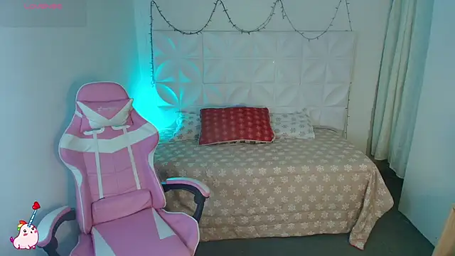 Snapshot of Abril1_gh chatting on 12/16/25, 11:36 Abril1 gh online show from 12/16/25, 11:36