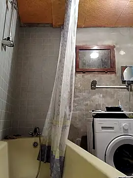 frederic198 online show from 11/01/25, 07:41