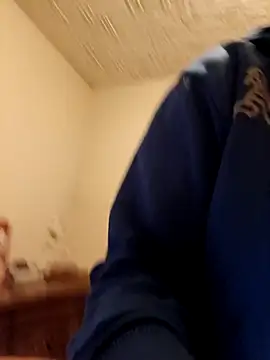 frederic198 online show from 12/14/25, 08:03