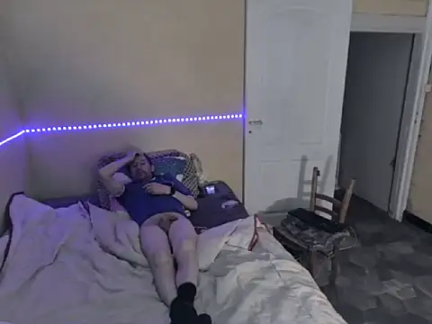 frederic198 online show from 09/15/25, 07:36