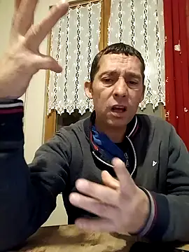 frederic198 online show from 10/02/25, 07:17