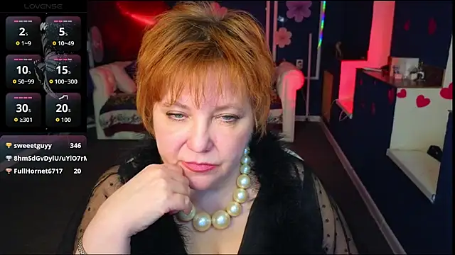 Kira Kenett online show from 04/15/26, 07:58