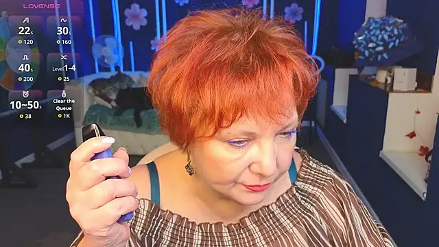 Kira Kenett online show from 12/04/25, 06:56