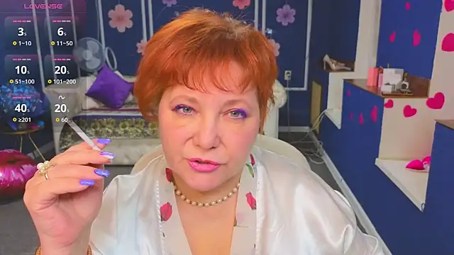 Kira Kenett online show from 02/07/26, 06:43