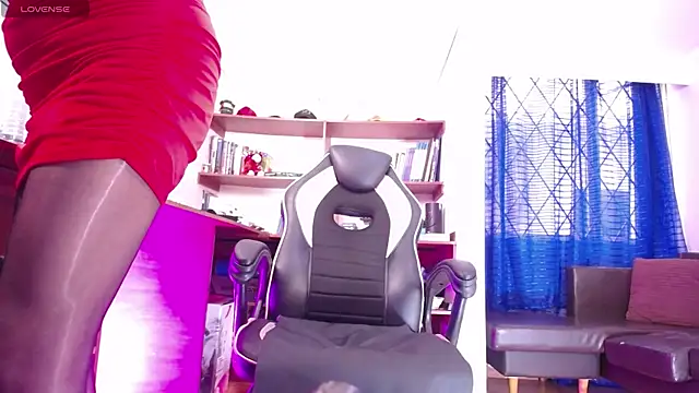 GretaVoss  online show from 11/07/25, 07:18