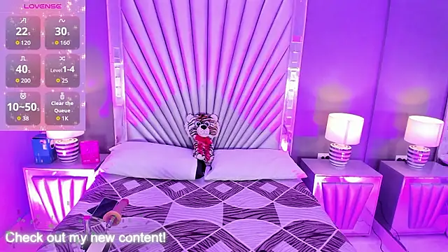 HatsaJones online show from 03/26/26, 04:00