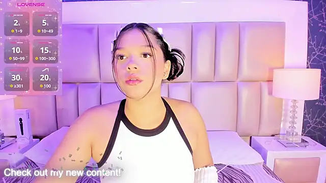 HatsaJones online show from 02/11/26, 04:12