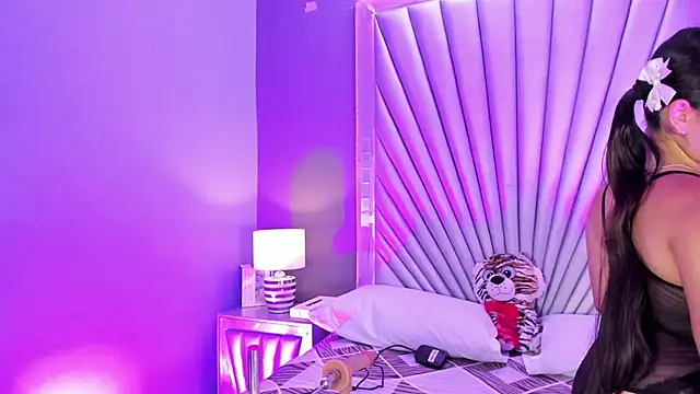 HatsaJones online show from 03/25/26, 04:01