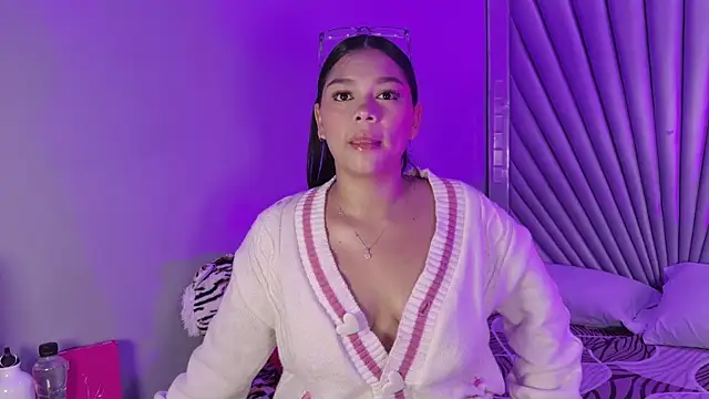 HatsaJones online show from 04/09/26, 04:03