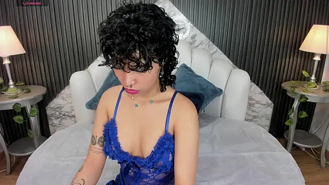 DaniCollinn  online show from 11/03/25, 07:39