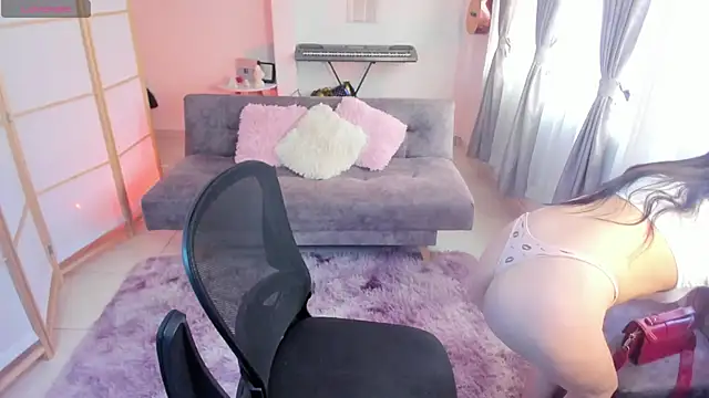 Snapshot of amelia-coben chatting on 09/18/25, 08:12 amelia-coben online show from 09/18/25, 08:12