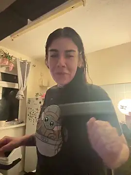 valentinalamont online show from 09/17/25, 10:01