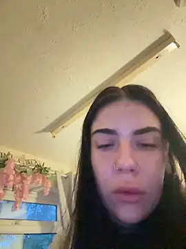 valentinalamont online show from 10/13/25, 06:26