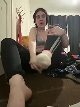 valentinalamont online show from 11/13/25, 05:28